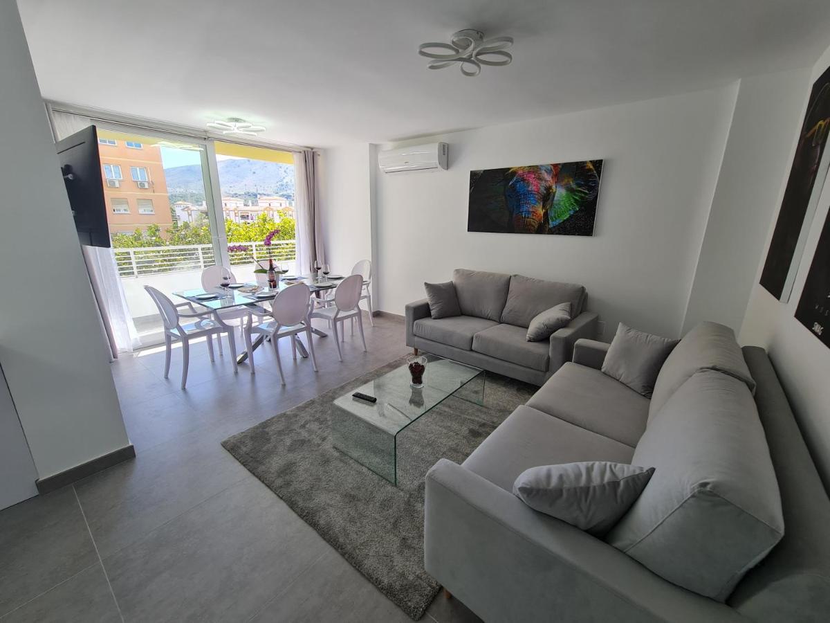 Modern 3 Bedroom Luxury Apartment In Torremolinos Exterior photo