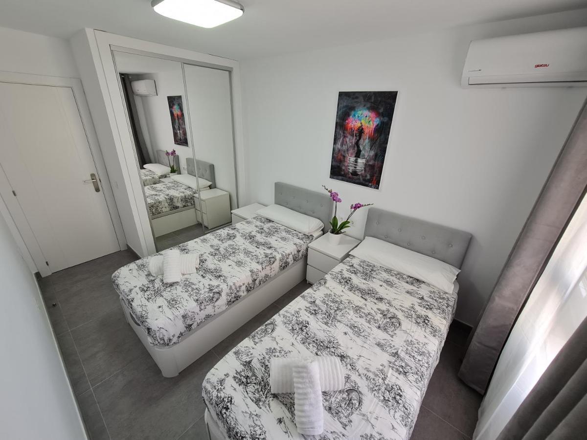 Modern 3 Bedroom Luxury Apartment In Torremolinos Exterior photo
