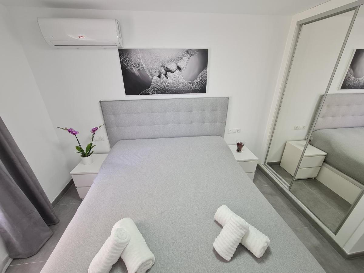 Modern 3 Bedroom Luxury Apartment In Torremolinos Exterior photo